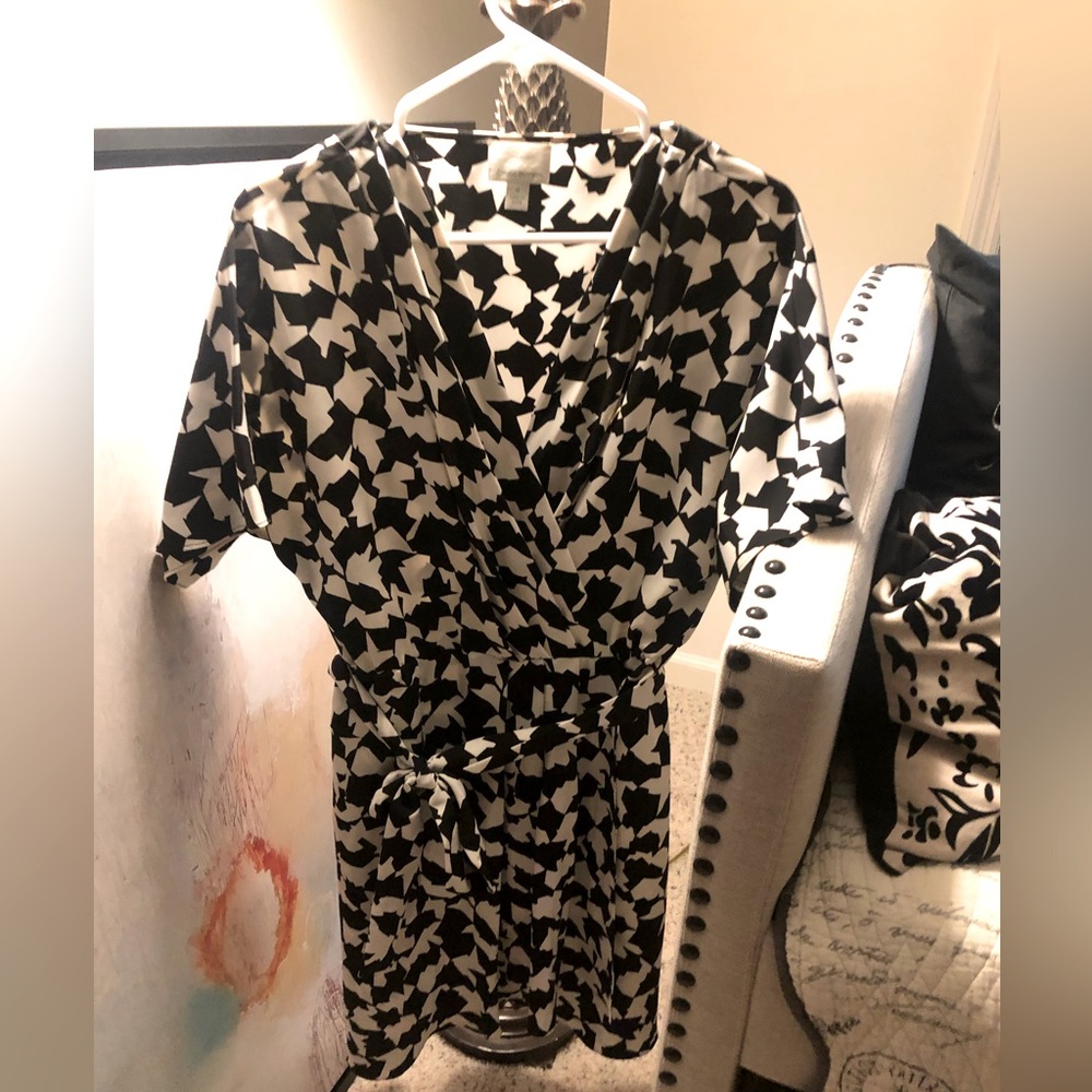 Brand Donna Morgan size 8 gently worn